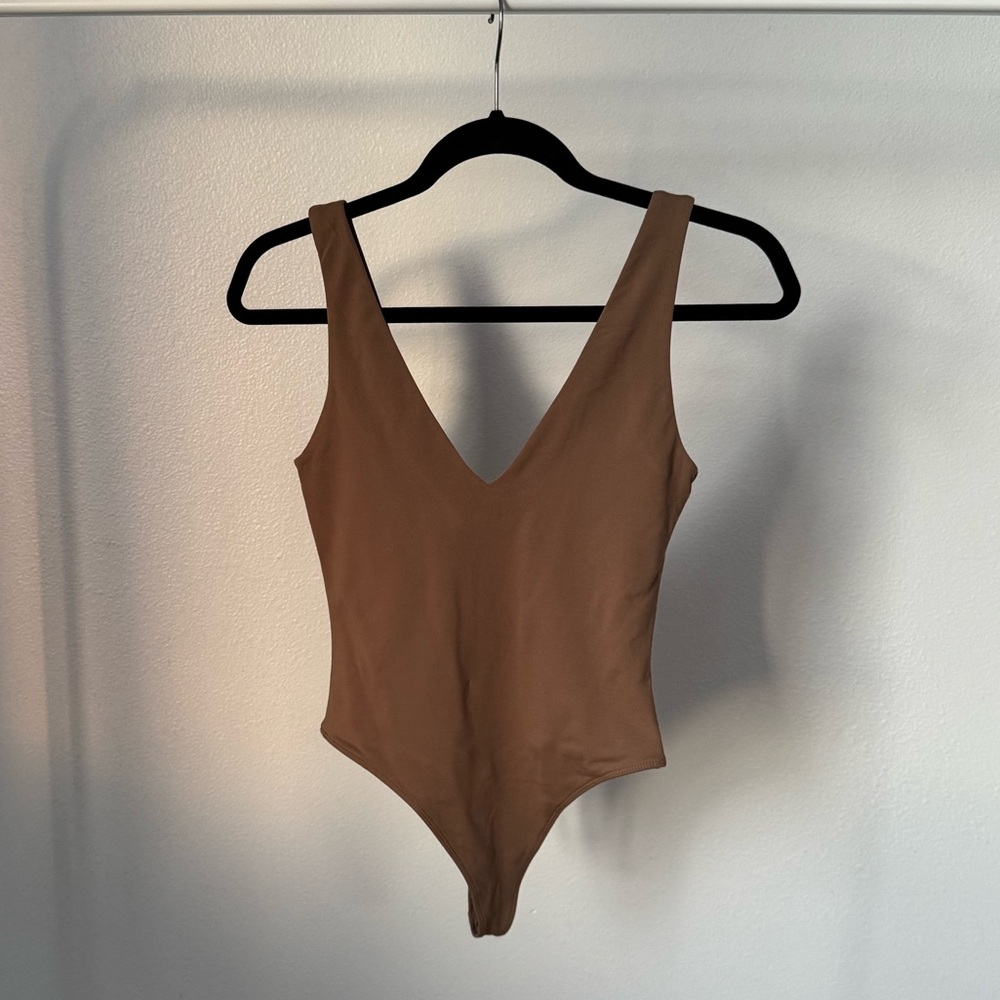 Babaton Brown V-Neck Sleeveless Bodysuit